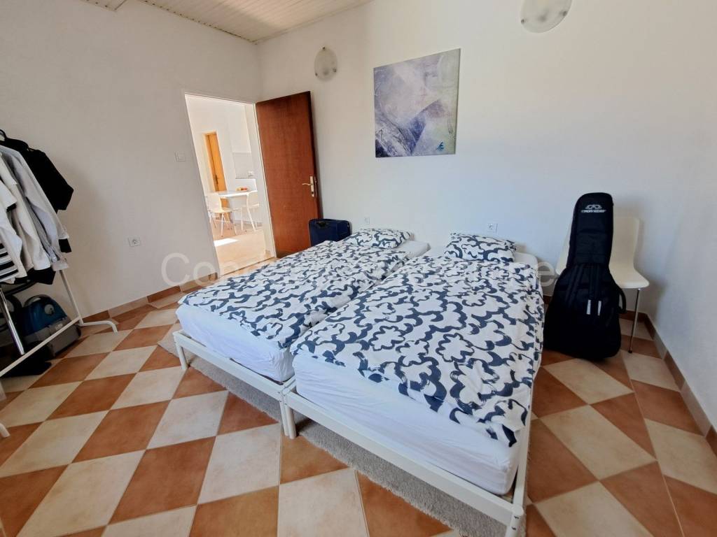 Kuca na moru, Prodaja, Vrsi, Zukve