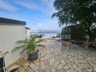 One-storey house, Sale, Vir, Vir