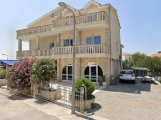 House with apartments, Sale, Šibenik - Okolica, Brodarica