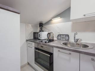 Flat in a building, Sale, Karlobag, Cesarica
