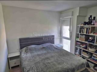 Flat in a building, Sale, Split, Split