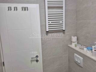 Flat in a building, Sale, Split, Split