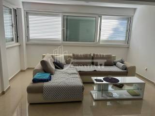 Flat in a building, Sale, Rab, Palit