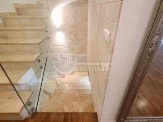 Flat in a building, Sale, Zagreb, Maksimir