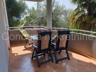 House with apartments, Sale, Jasenice, Maslenica