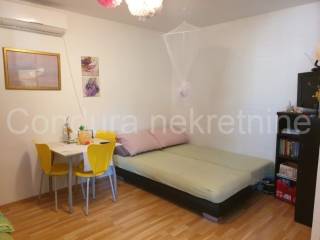 House with apartments, Sale, Jasenice, Maslenica