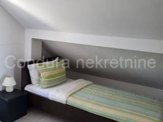 Leasure property, Sale, Nin, Nin