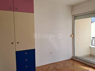 Flat in a building, Rent, Split, Split