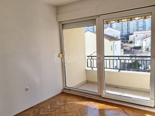 Flat in a building, Rent, Split, Split