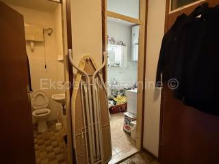 Flat in a building, Sale, Split, Split