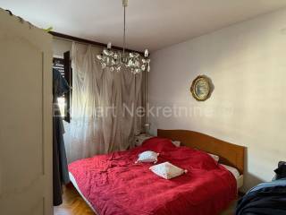 Flat in a building, Sale, Split, Split