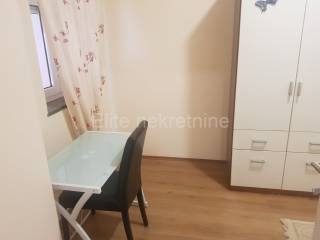 Flat in a building, Rent, Rijeka, Istok
