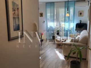 Flat in a building, Sale, Split, Split