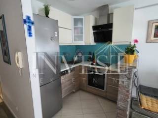 Flat in a building, Sale, Split, Split