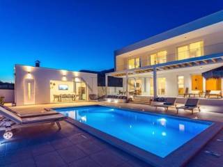 Luksuzna vila, Prodaja, Omiš, Tugare