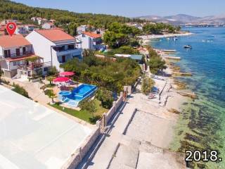 House by the sea, Sale, Split - Okolica, Slatine