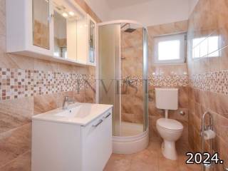 House by the sea, Sale, Split - Okolica, Slatine