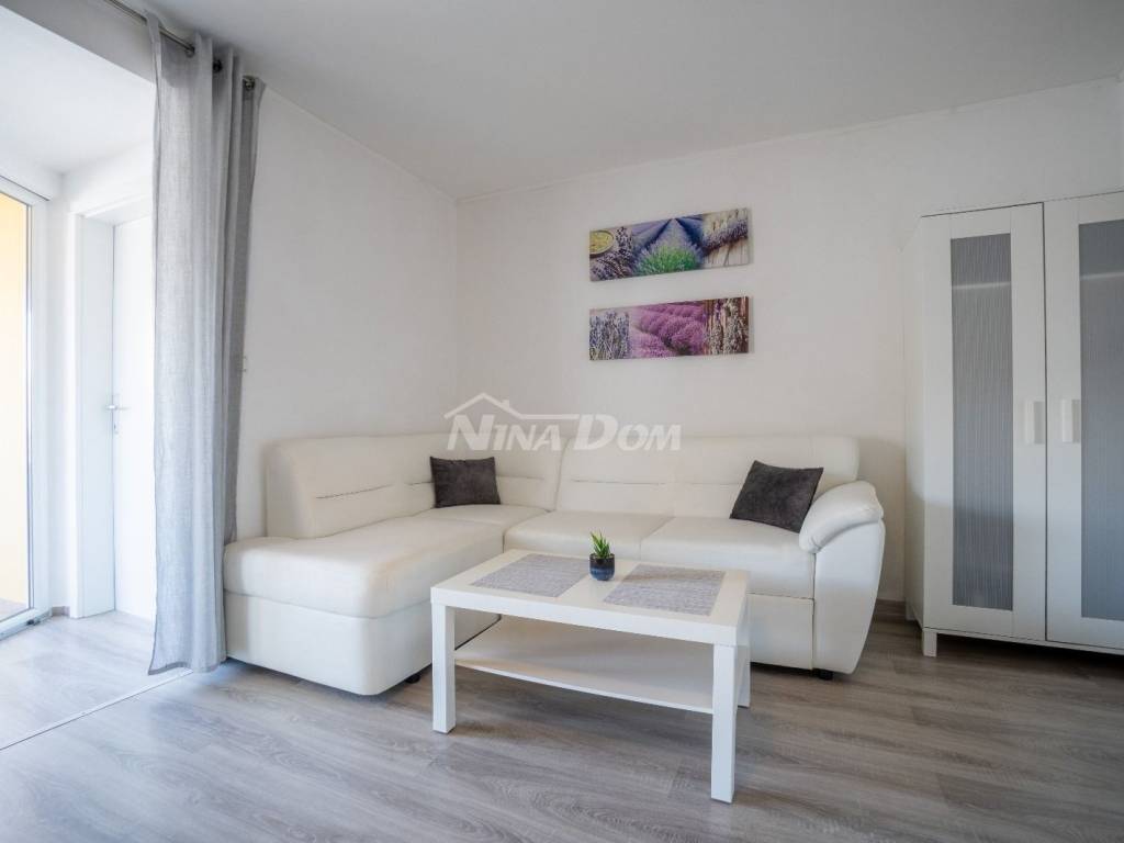 House with apartments, Sale, Vir, Vir