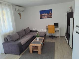 House with apartments, Sale, Vir, Vir