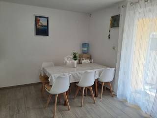 House with apartments, Sale, Vir, Vir