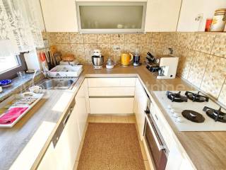 Flat in a building, Sale, Sveta Nedelja, Rakitje
