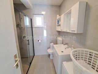 Samostojeca kuca, Prodaja, Privlaka, Privlaka
