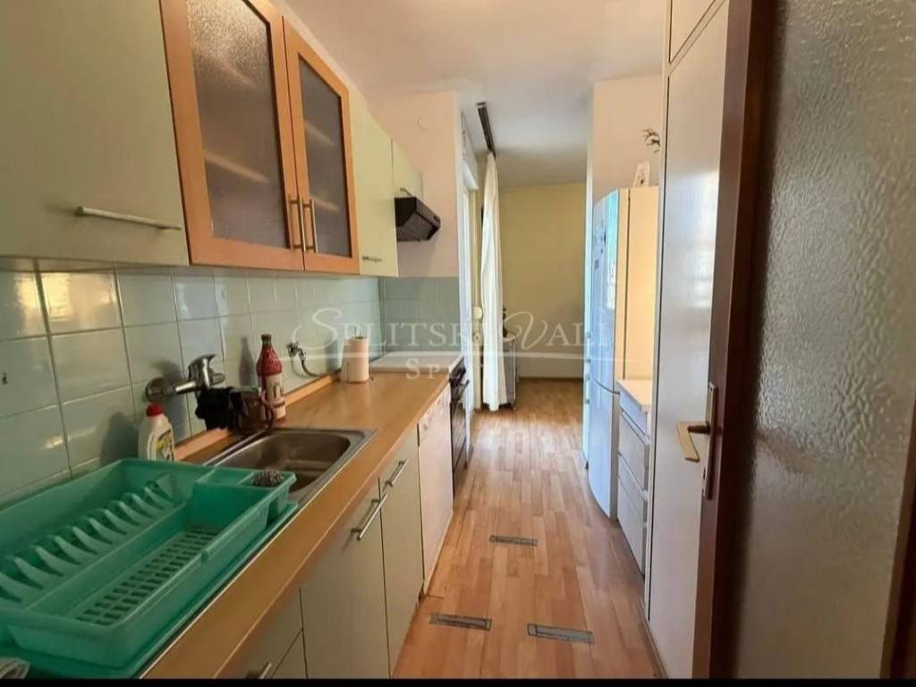 Flat in a building, Sale, Split, Split