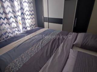 Flat in a house, Sale, Split, Split