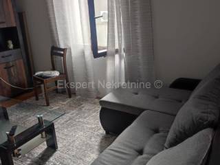 Flat in a house, Sale, Split, Split