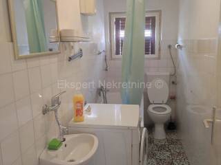 Flat in a house, Sale, Split, Split