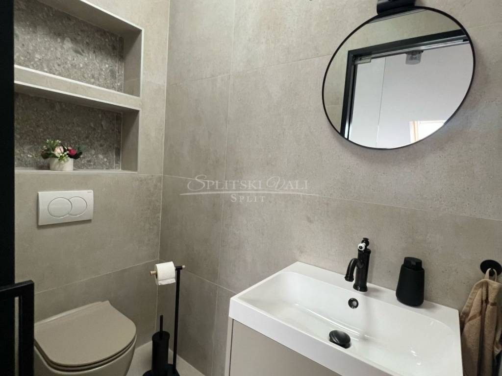 Flat in a building, Rent, Kaštela, Kaštel Stari